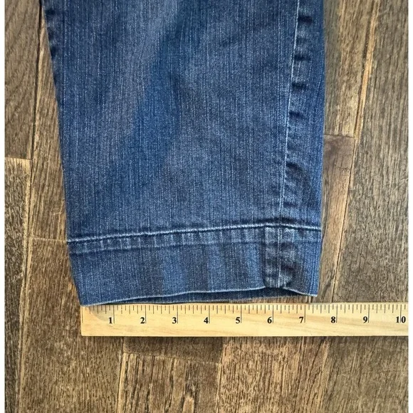 Ann Taylor LOFT Women's Size 10 (34x22) Modern Crop Capri Denim Blue Jeans - Picture 3 of 12